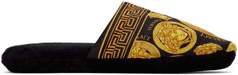 pantoufle homme versace|Versace: Pantoufles noires à Méduse .